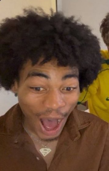 PogChampBuu's tweet photo. The time Jalen didn’t want to kick this girl from his discord because he wanted to smash, even tho she was sending death threats to everyone on the discord.

the quality of your character 🤢🤮 https://t.co/kXRBhDJBNZ