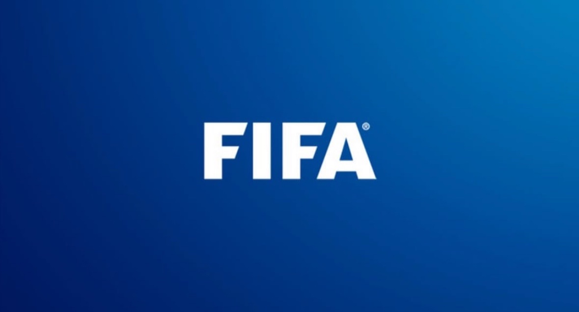 MadridXtra's tweet photo. 🚨 BREAKING: FIFA has decided that release clauses will now be REQUIRED in ALL PLAYER CONTRACTS.  @jfelixdiaz https://t.co/4SjYjtN8a0
