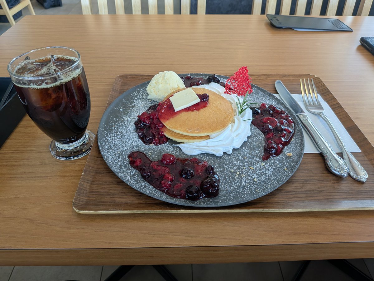 Pman68T's tweet photo. ちょっと遅めの昼めし https://t.co/i4BXjaAAmN