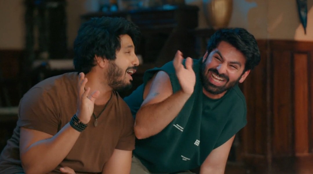 PassingCloud__'s tweet photo. It was so fun to watch the trio 😂😂
#KanwarDhillon
#UdneKiAasha #SachinDeshmukh
#PuruChibber #Devashish https://t.co/BrZUOHTUxB