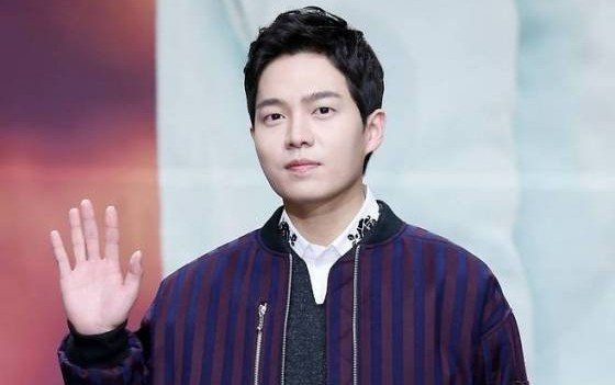 hallyuforums's tweet photo. Exclusive: #SonSeungWon, caught drunk driving 5 times, sentenced to 1 year in prison in first trial... taken into custody in court.

#HallyuForums #Hallyu https://t.co/PLIzHBQst4