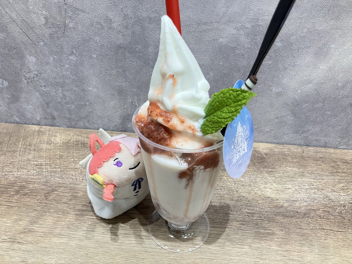 so_piece's tweet photo. さて帰ってきて仕事です🔥
今日は身体を酷使する日、走り抜けます🔥

まぁでも睡眠削ってでも今日は推し活すると決めていたので、遊べて満足✨

ブラジョでソフビくちゅとアクスタも買えたし、ウタちカラーソフトも食べれたし部屋のディスプレイもいじれた💕 https://t.co/Knp0LpjRu7