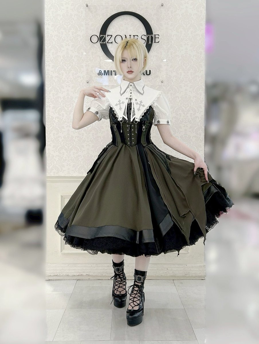 CPG♥ブラック ポロシャツ♥キャメルスカート♥2点セット こんにちは☀️ ✙ #ONESTE #Croce MIXコーデ