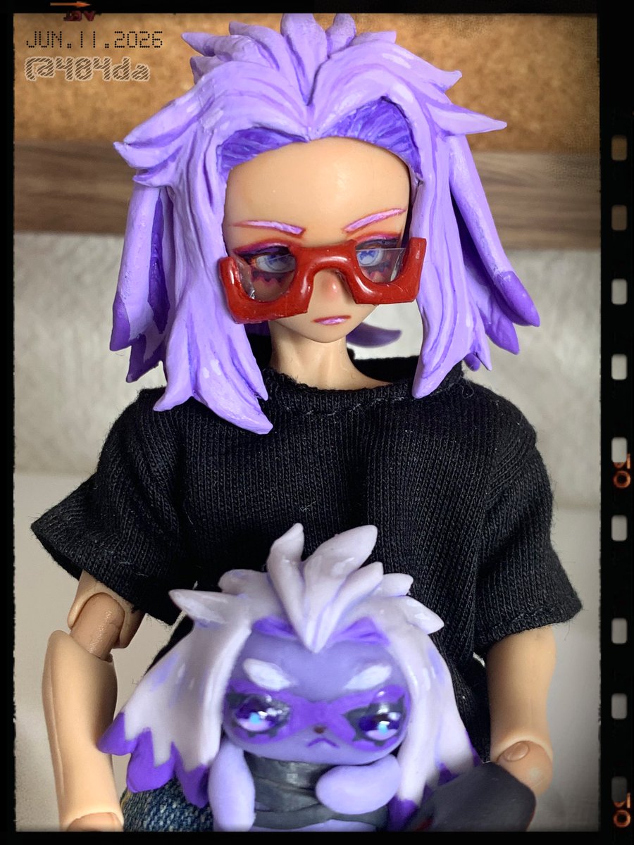 484da's tweet photo. 👓のレンズ部分を作りました。
そのままひっつき虫でくっ付けるの難しかったので(´•ᴗ•;ก)
これで、もみ上げに挟めば👓装着出来ます✨️ https://t.co/nGUMD7uzxr