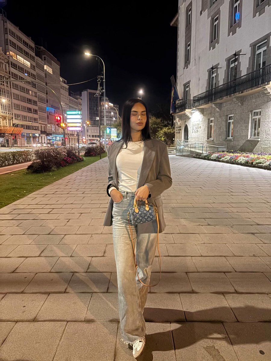 Assassin1567's tweet photo. Qatar Doha
قطر الدوحة
Book 24/7 Vip💃 Outcall Hotel 🦋
فندق الخوير الغبرة الغالة بوشار
Golf, Park, Bar
Massage In Muscat Al Khuwair
Al Ghubrah Ghala Azaiba Bousher
https://t.co/dSJC6LV5kE
Travel
خدمة  Spa Salalah 
مساج في مسقط، عُمانOman 🇴🇲
Al Mabela, Mawaleh
AlSeeb Khoudh
Sohar https://t.co/tVtzS480W4