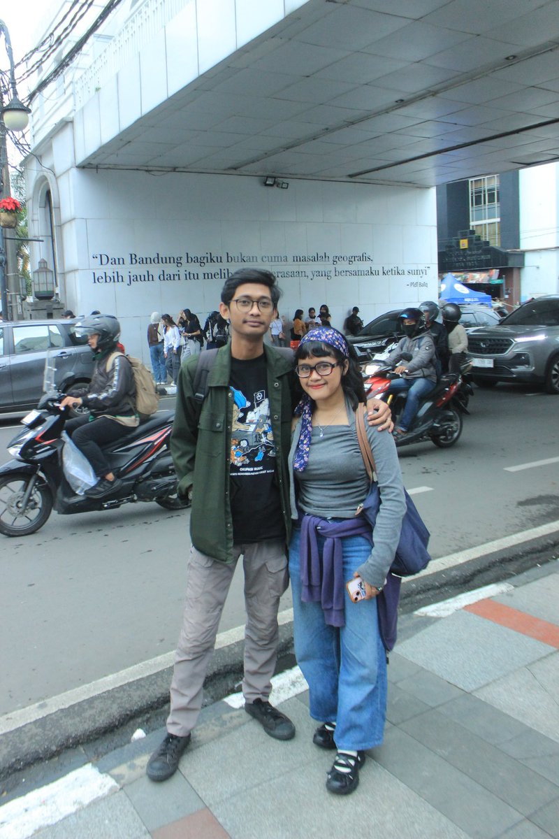 liltcadenza's tweet photo. Selamat 2 tahun pernikahan sayangku mas adri. Aku cinta kamu selamanya :)) not a lot, just forever https://t.co/mZaHyhW5Va