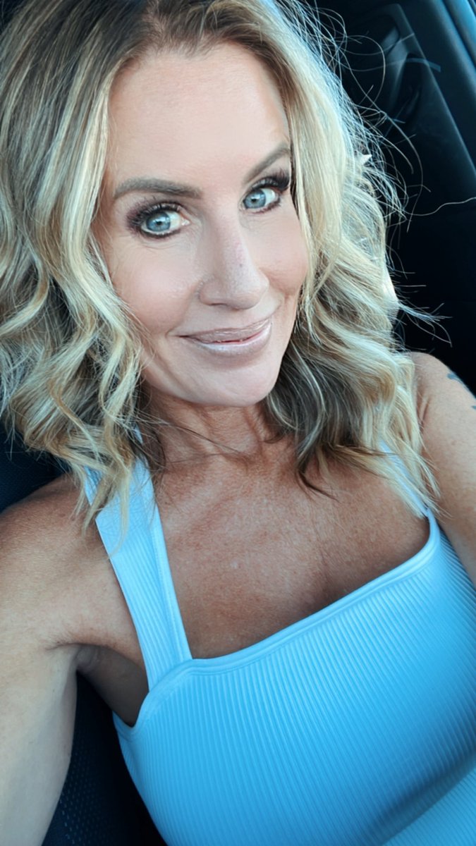 MsKyliePowers's tweet photo. I am a healthy mix of "Yes Daddy" and "Don't tell me what to do" https://t.co/vcHi7KBsP5
