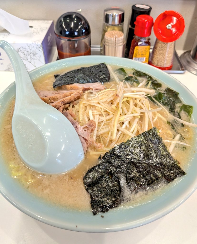 プンバァァァー🐗🐗🐗💨🍜 ら〜めん🍜食べるだけ😁byヴぃくちゃん🤗 tweet media