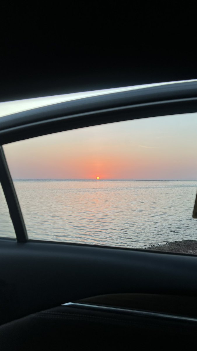 rmvcs2's tweet photo. 10 June 🏝️ https://t.co/qcwXWh9FM9