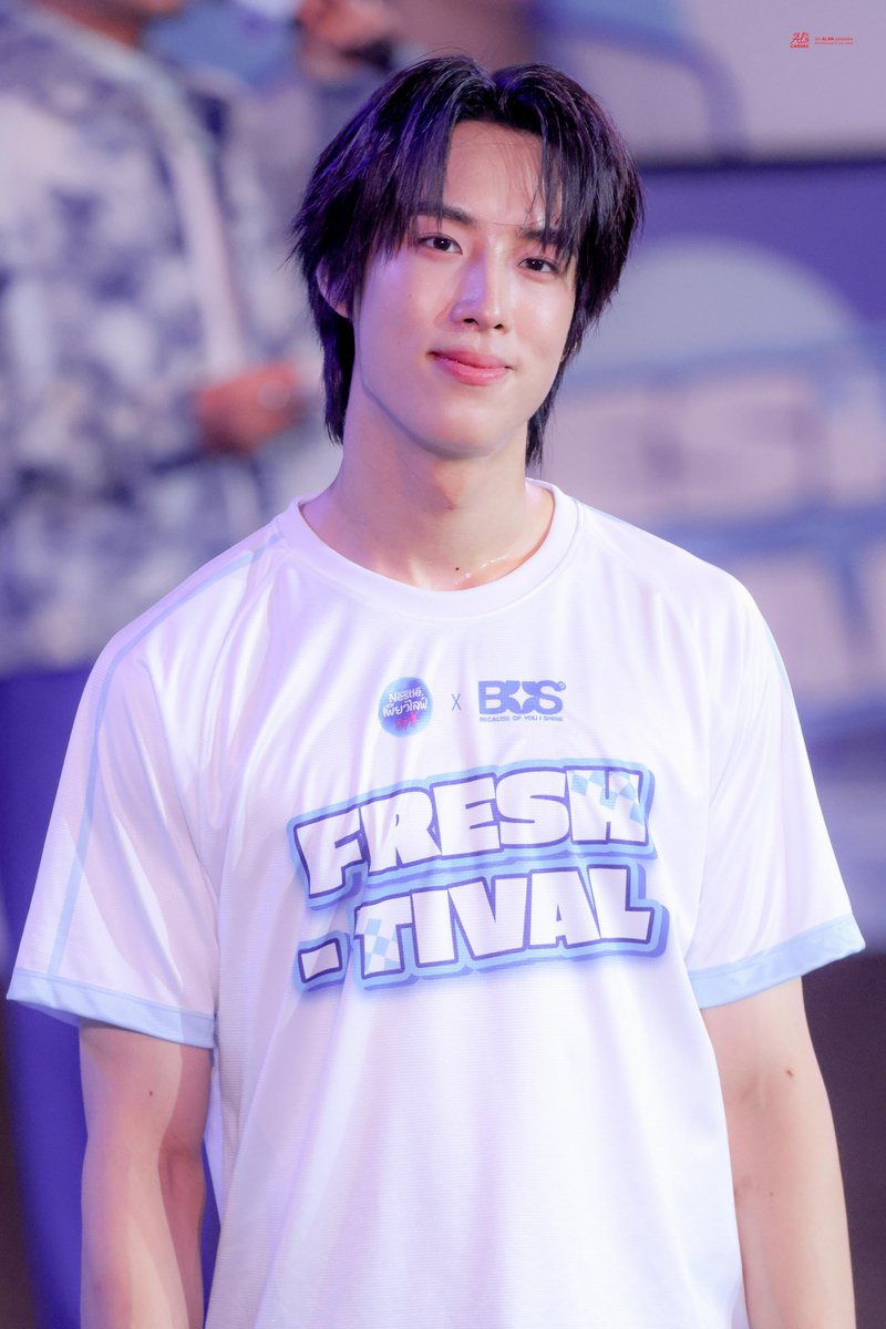 canvas3107's tweet photo. 🎞️ 10062026

#ALANpasawee
#BUSbecauseofyouishine
#NestlePureLifexBUSFreshTival 
#NestlePureLifexBUS https://t.co/hytyL5V6hP