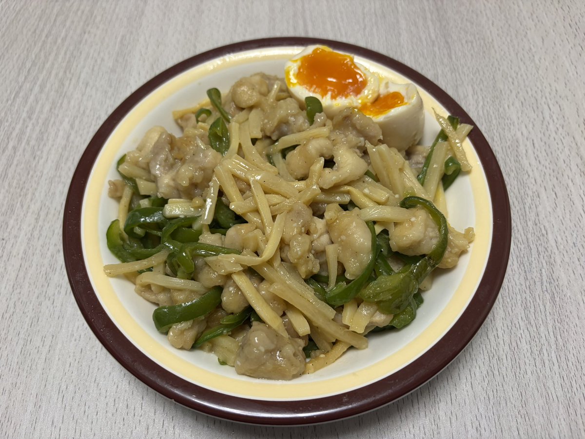 aimyonsukida's tweet photo. 青椒肉絲食べるよ🫶 https://t.co/TU6ddLmCQc