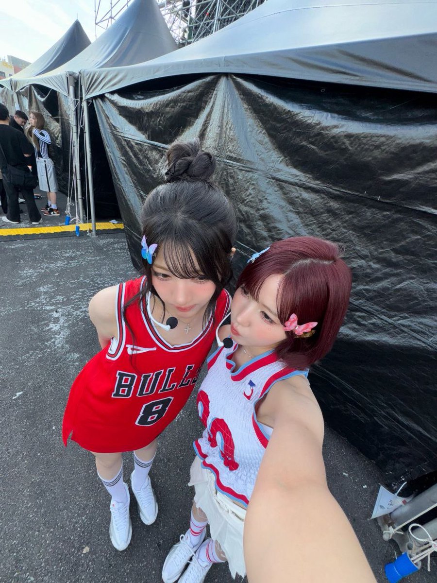 JuneLight0611's tweet photo. 260611 Weverse (3)

#준휘 #히토미
#세이마이네임 #SAYMYNAME https://t.co/e0Elxfjpoy