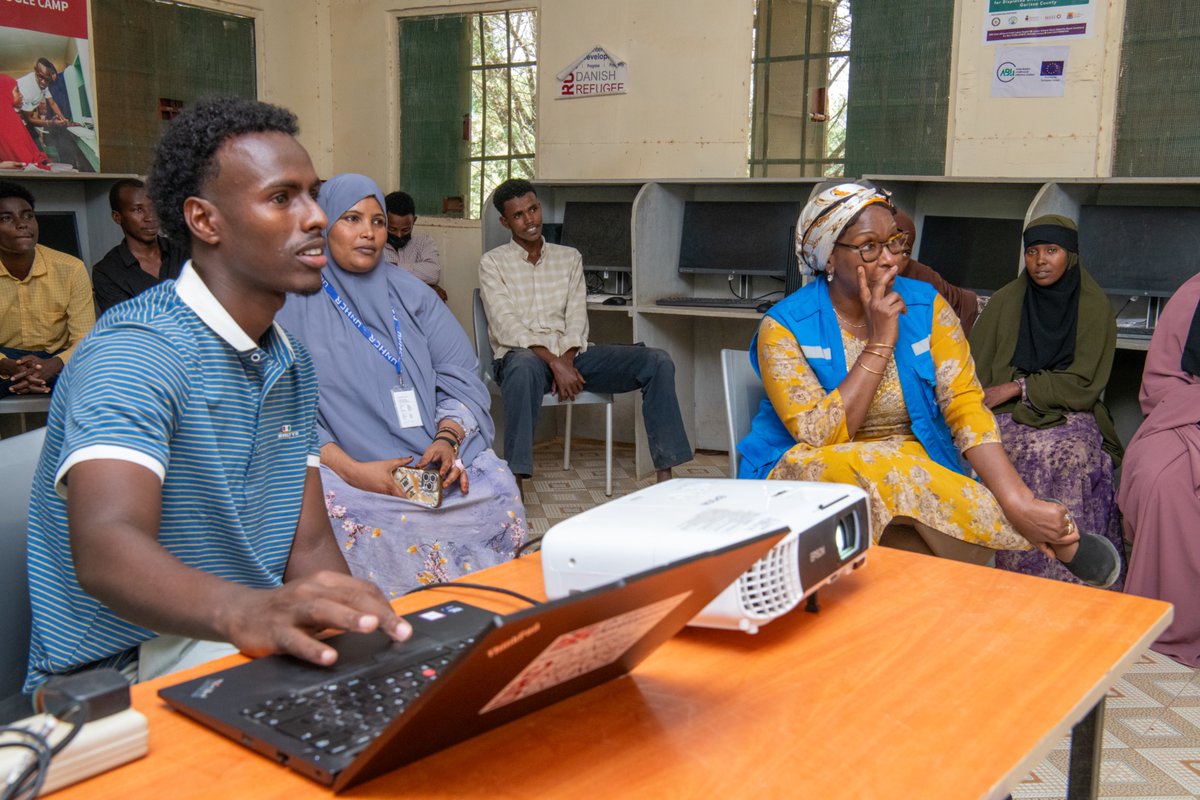 FatimaMCole's tweet photo. Returning to Dadaab felt deeply personal.

I served here years ago and returned this week as @UNHCR_Kenya Representative.

Ahead of World Refugee Day, Dadaab reminds us that everyone has the right to seek safety.
Safety must be matched by dignity, inclusion and opportunity. https://t.co/OH77KUktWh