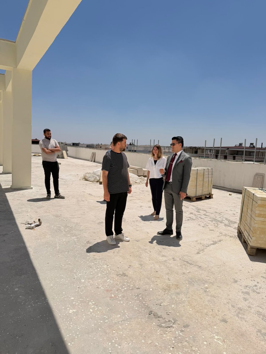 Midyat_DSM's tweet photo. Koruma Kurulu ve Yeşilay İş Birliği Protokol Toplantıları, Midyat Cumhuriyet Başsavcısı Sayın Muhammed Şenol Çeliker başkanlığında gerçekleştirildi.
Ardından yeni adliye binasında yükümlülerin yürüttüğü inşaat temizliği çalışmaları yerinde incelendi. https://t.co/8MONelVklN