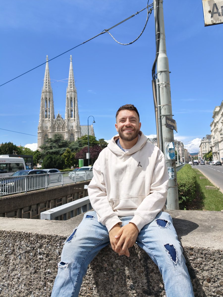 Misteregoelemen's tweet photo. Juernes de Viena 📌 https://t.co/b1ioaeLV6K