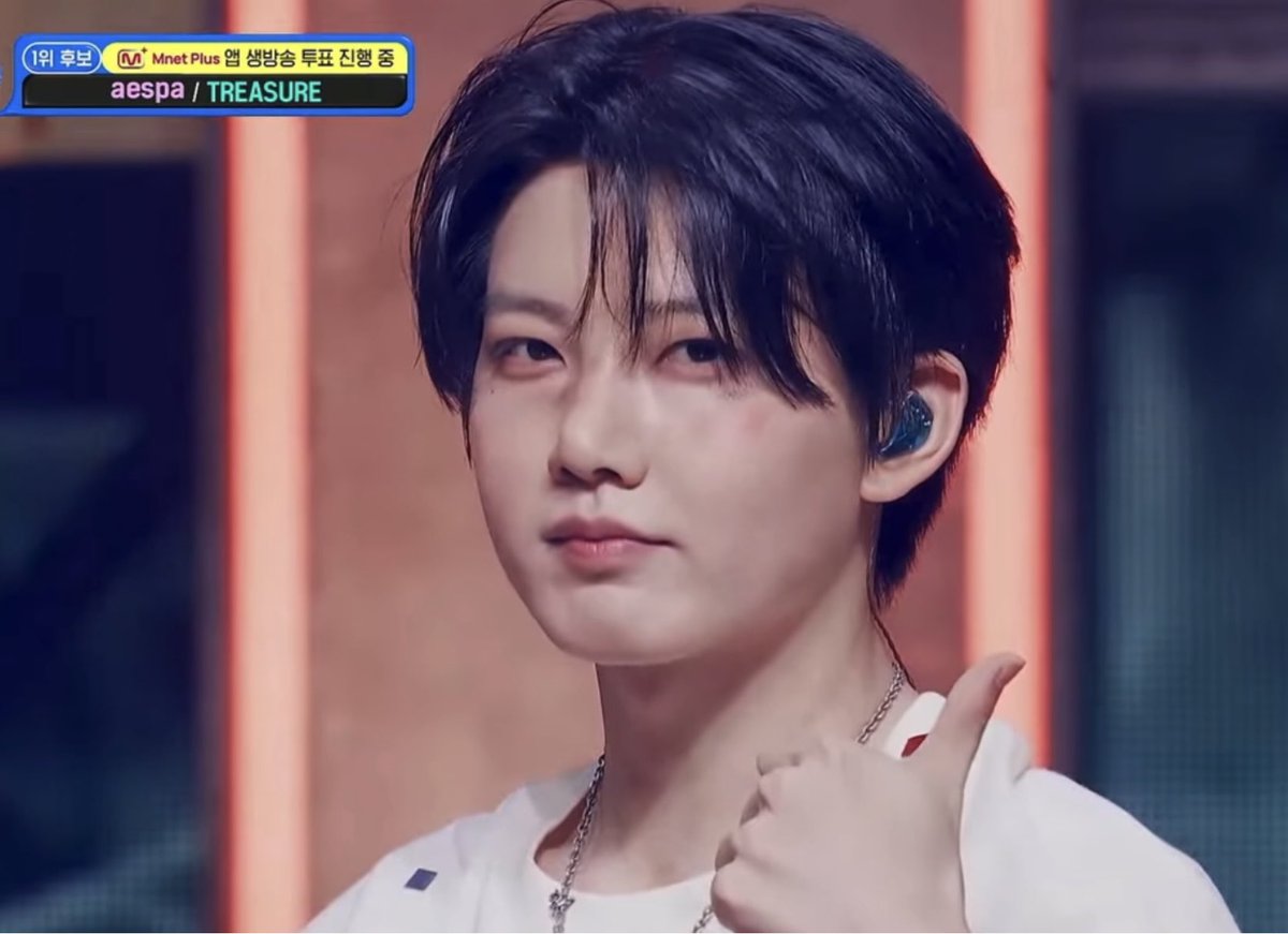 kyutmkpttp's tweet photo. i remember how you've chose to see your group to win 1st place on music show rather than being remembered as the idol leader but guess what? junkyu you will always be remembered as a great idol leader and treasure won 1st place already and had an encore stage. u did well luv 🥹🫳🏻 https://t.co/v1101hfl6K