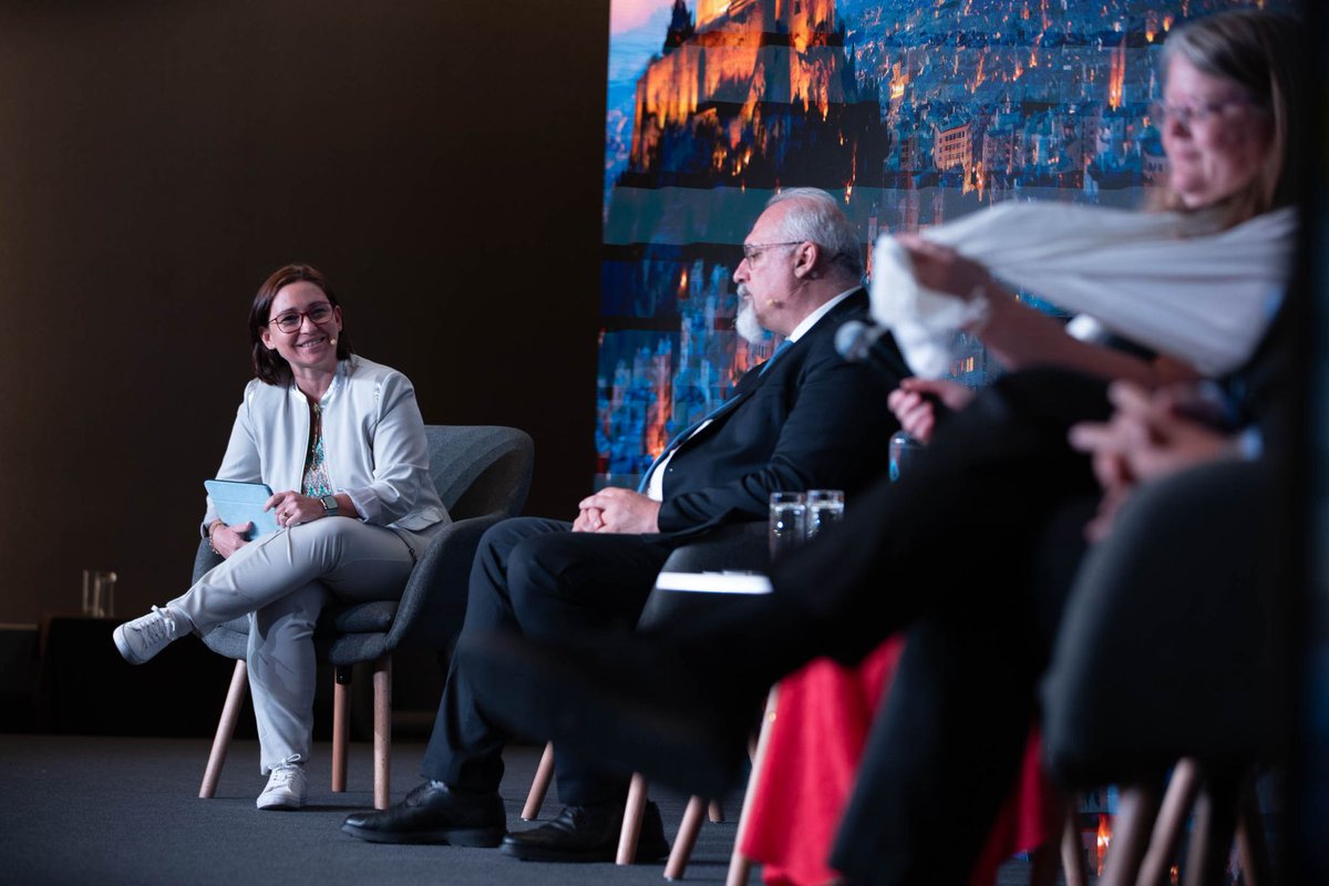 medicinesforEU's tweet photo. As Europe advances its environmental and pharmaceutical agenda, it is essential that policies protect both the environment and patient access to essential medicines. Session 3 of #ANNUAL26 highlighted how conflicting policies can create barriers to access. https://t.co/2ehNCNQhD0