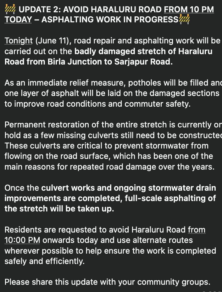 chanting_baniya's tweet photo. @cmani Thanks @Hamsaa04 @TOIIndiaNews for this. authorities getting in line to improve situation of critical arterial road. Current situation: craters, silt piled on road after drain clearance, waterlogging, sand piled up on footpath, broken slabs. @MTF_Mobility @ChristinMP_ #TOIImpact https://t.co/3zw3BEvJds