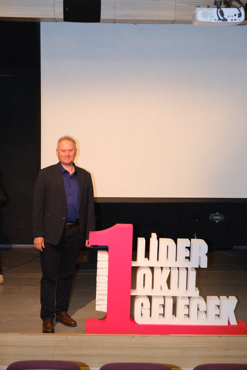 gmelikoglu's tweet photo. @altinordu_mem tarafından yürütülen “Eğitimde Lider Müdürler: Yöneticilik ve Liderlik Kapasitesinin Geliştirilmesi Projesi” kapsamında düzenlenen “Eğitimde İyi Örnekler Konferansı” ında sunumumu gerçekleştirdim.
@Yusuf__Tekin
@TCOrduValiligi @AOrduKaymakamlk 
@ahmet_erkuvum https://t.co/4h46AGTiU4