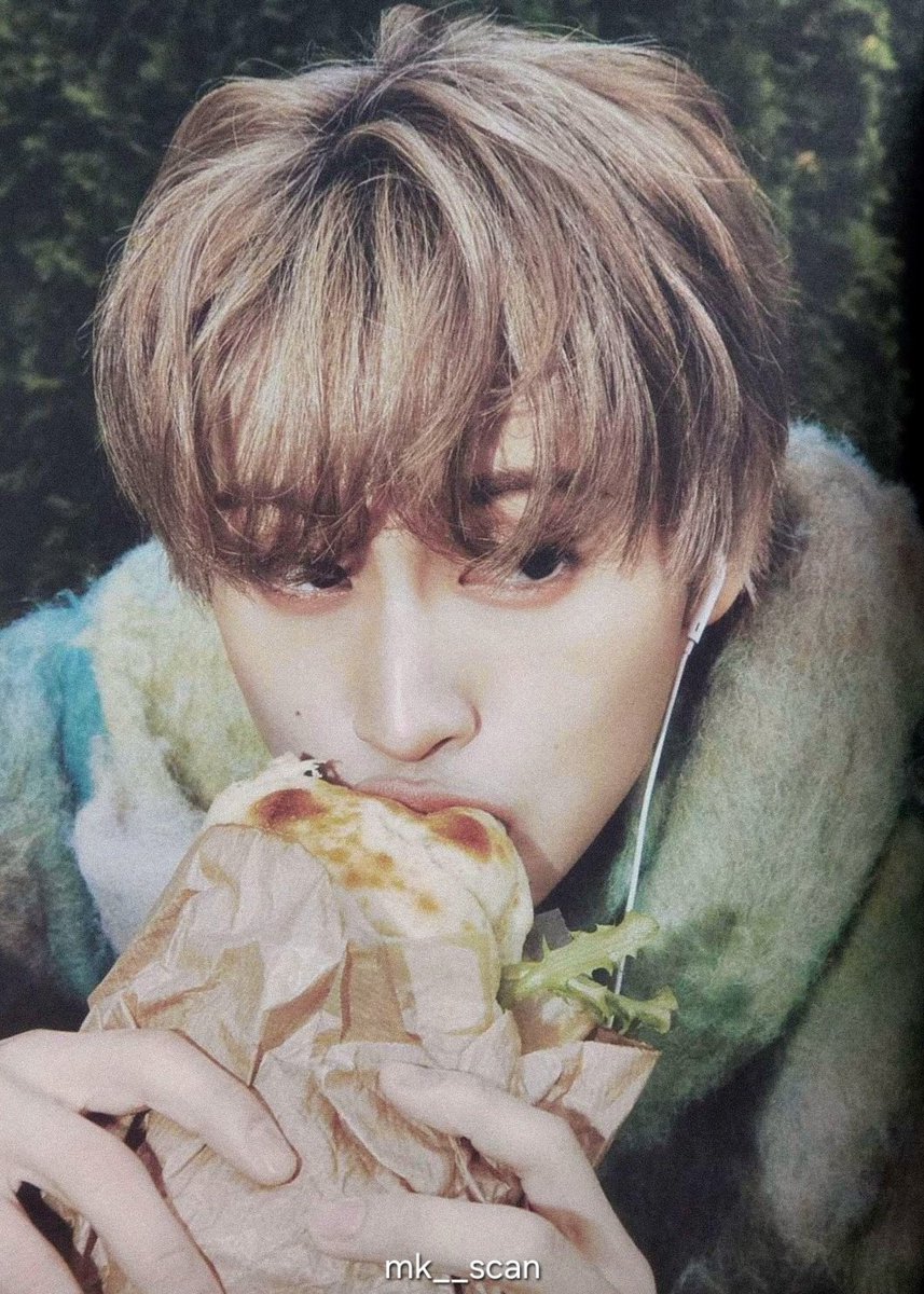 mk__scan's tweet photo. [Ro drøm] PHOTOBOOK 마크 스캔 https://t.co/AuX68gGwJf