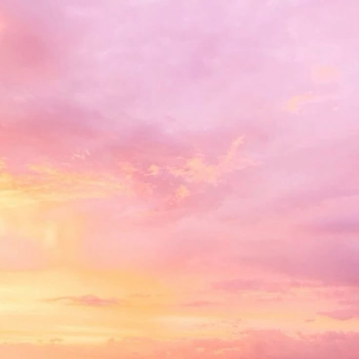 petalesblancs's tweet photo. I love when the sky looks like strawberry lemonade https://t.co/3R8cXnueru