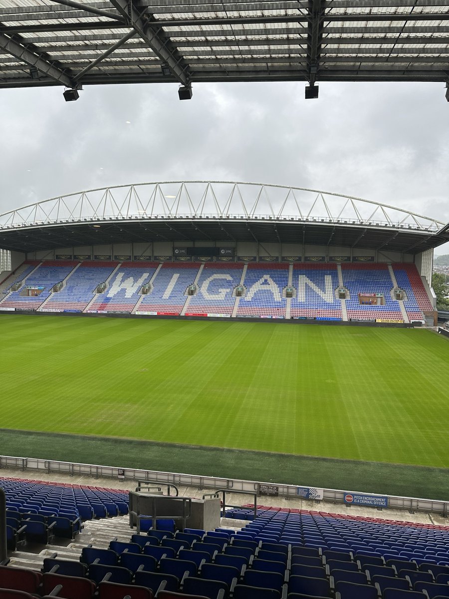 dandh_uk's tweet photo. This morning we were in Wigan for the @gmchamber Construction Club! 🏗️ It was great to hear updates from Wigan, Bury and Bolton Council, covering current developments, future opportunities and the challenges facing the sector across Greater Manchester 🏢 https://t.co/DvZmle8UhE