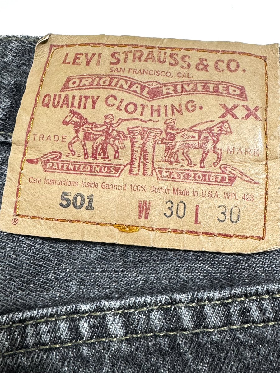 TruevintageS's tweet photo. 90s Levi's 501-0658 DENIM PANTS "W30-L30"です。
サイズ　W30-L30

ウエスト　78cm
レングス　76.5cm
股上　28cm
裾幅　18.5cm
全長　100cm

リーバイスの501-0658 デニムパンツ
MADE IN USA.タブはRタブで裾はオリジナルです。https://t.co/Wj0zKIQutJ https://t.co/r8dPJt3EyN