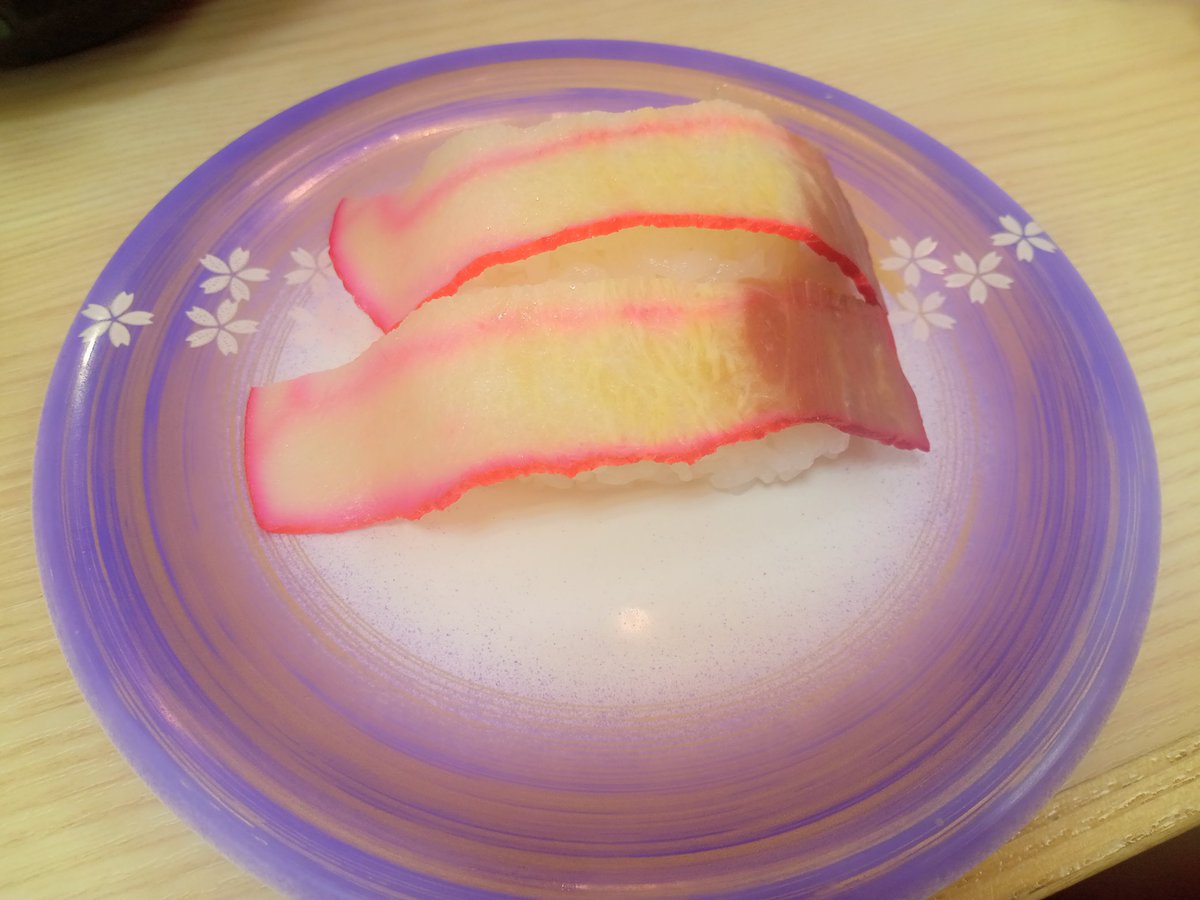 aoba39's tweet photo. 今日ゎまつりやでランチ〜
くじらうねす🐋(ﾟдﾟ)ｳﾏｰ https://t.co/2GKigYYxJW