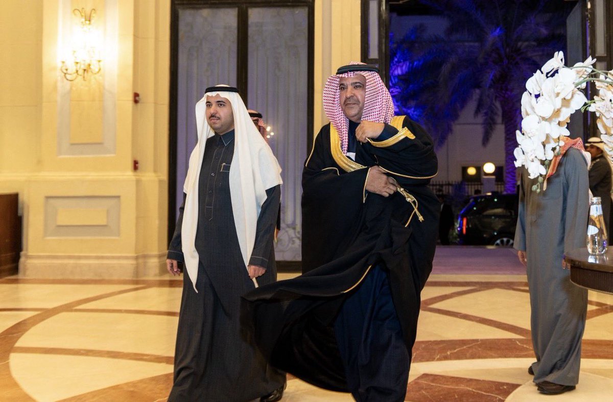 EM35GENE's tweet photo. صاحب السمو الملكي الأمير تركي بن محمد بن فهد ال سعود 🇸🇦

وسعادة الدكتور يوسف بن عثمان الحزيم 🇸🇦 وقد خرجت العينة على السلالة العربية EM35 تحت السلالة النطوفية EZ830 🔵 https://t.co/sYcGKHnVxR