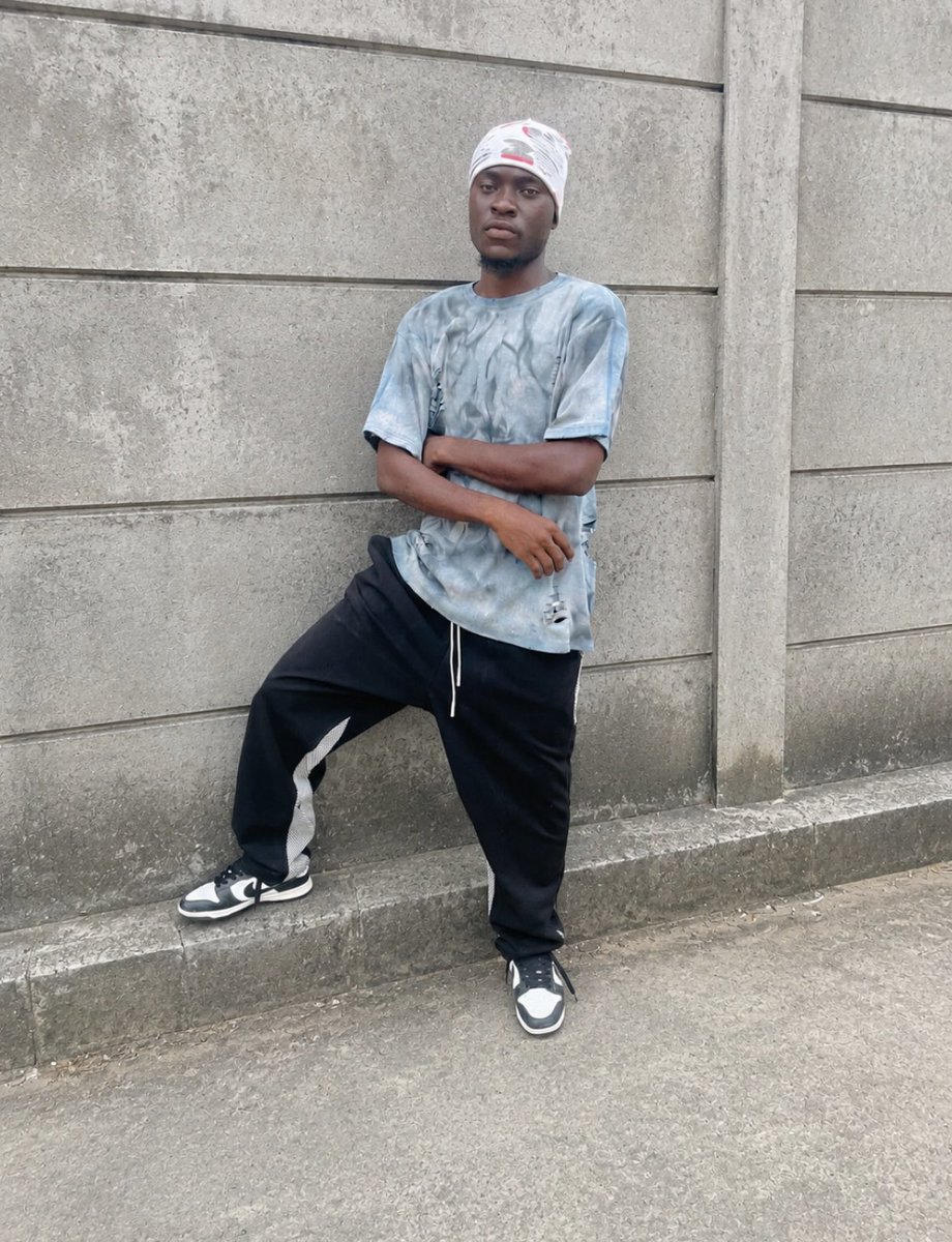 SharkRepublik's tweet photo. Distressed acid wash. 
Full outfit available for order

#fashion #streetwear https://t.co/x9pWIxCsCg