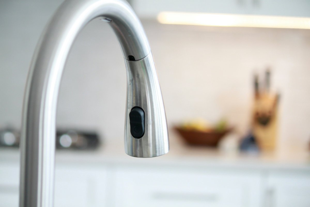 WatersafeUK's tweet photo. A noisy tap is one of the most common calls plumbers get.🔧
Our latest blog breaks down the causes and what to advise customers. Worth a read – and worth sharing with homeowners who keep putting off that call.
https://t.co/2ZAgLHpVNq 
#Plumbing #InstallerLife #WaterSafeRegister https://t.co/GKRm5wmcIt