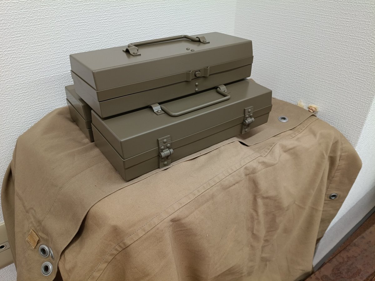 2nd_kimura's tweet photo. でくの房 東京 6月10日オープンしました！無可動銃に触れる！スリングが作れる！皆様のお越しを心よりお待ちしております。ご予約はこちら↓
https://t.co/pJkDGjU4Gf https://t.co/CL4pTvrLC7