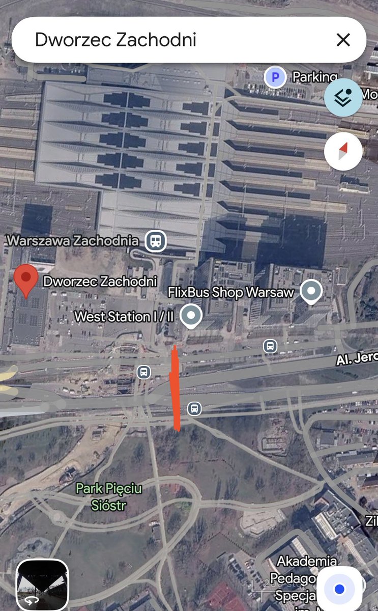 ulakallaur's tweet photo. @JanMencwel Jak przechodzisz z Dworca Zachodniego na przystanek autobusowy w stronę centrum: https://t.co/8wFyGEsqFp