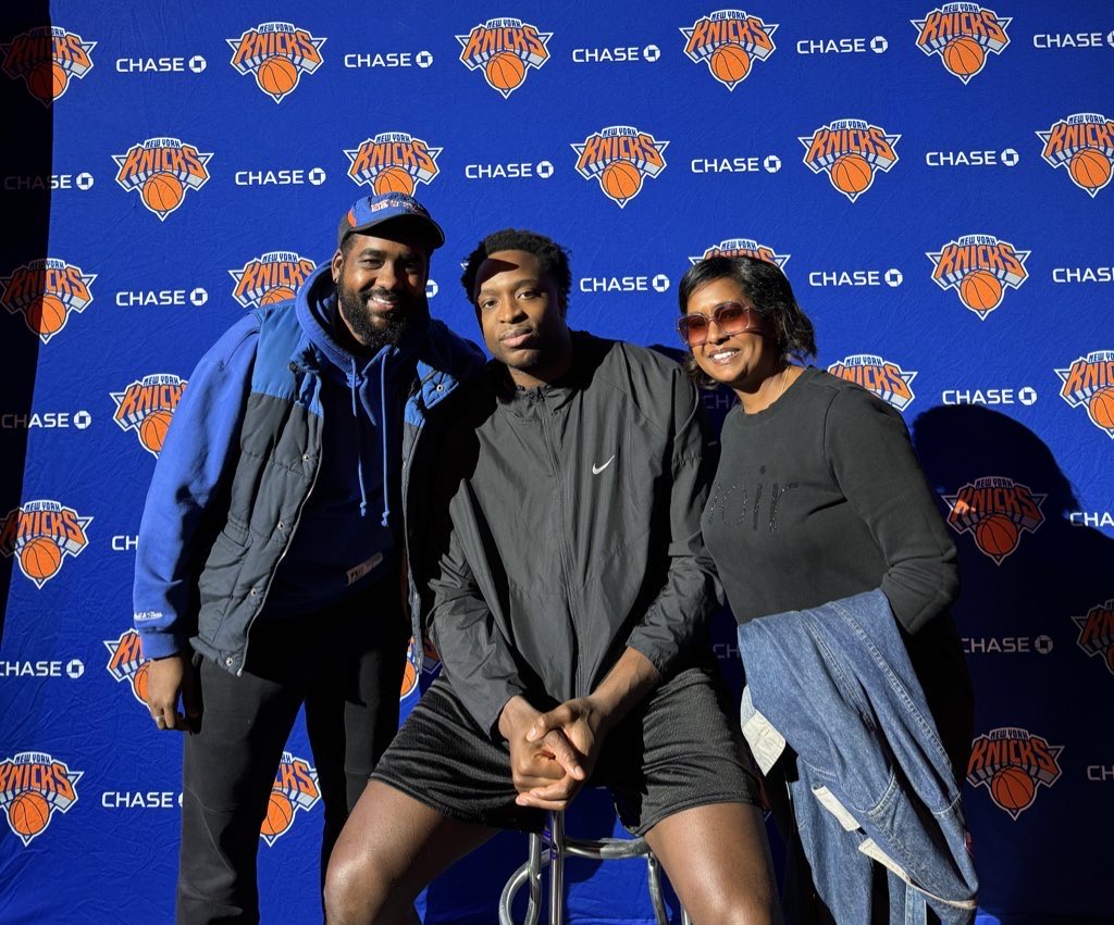 NykTerry's tweet photo. This photo is going up in the rafters in the crib now https://t.co/Np6Me4DWrC