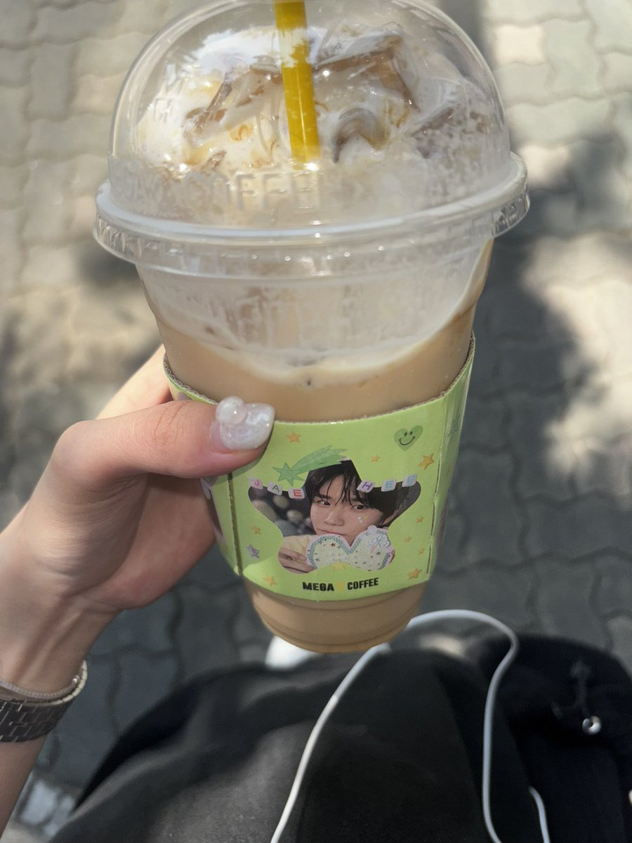 Ordinary__ryo's tweet photo. 아직도 솔로라니 말이안되쟎앙
#부산 #비떱 #맘눌뎀‌ https://t.co/9xsmN34WHO