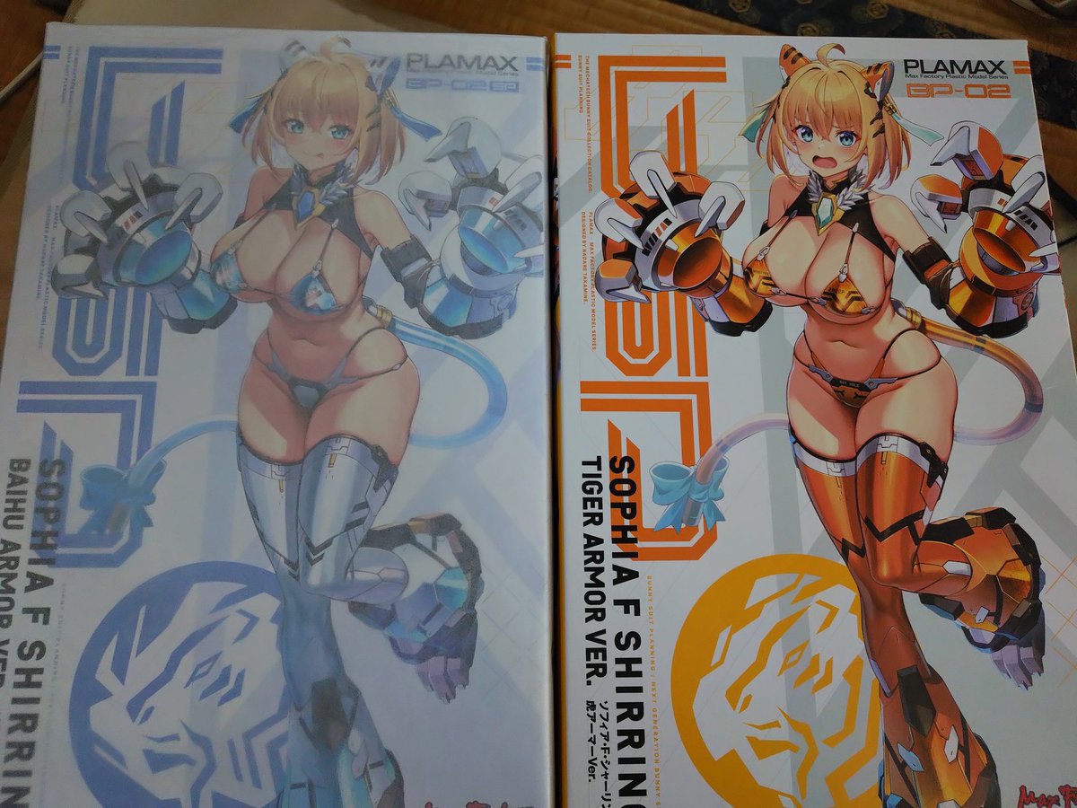 dreat203's tweet photo. 白虎バージョンが届いた、まだ虎アーマー作れてないのだが…😐 https://t.co/S3LOCEu5U7