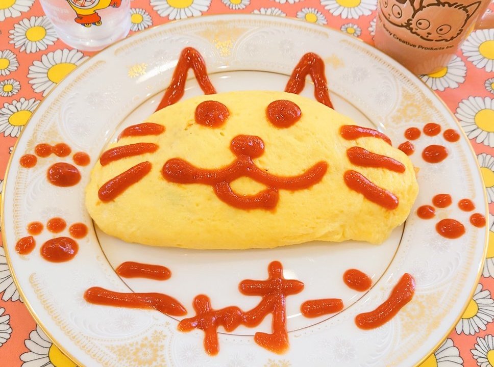 necoco12's tweet photo. なぜか営業日より忙しい定休日…。
明日、ちゃんと片付いて補充された状態で店を開けられるよう頑張ります😹
画像は先日お昼ごはんにいただいた
デイジーさんのニャムライス🥚
今年は「シャー」する猫を描いてくださいました。
画像②は2024年 画像③は2025年のです。 https://t.co/uAuMyU0442