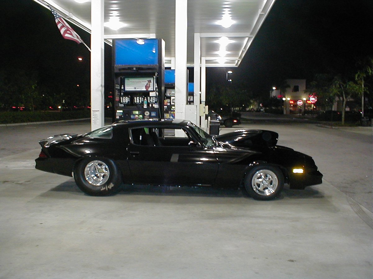 DonManley14's tweet photo. @FrankBr05713205 My shop teacher took an interest in my learning early on because I wanted to learn. It led to me building some wild cars. I was in drag racing for many years and now just build custom cars, mostly classic modernized builds. Some are resto's. https://t.co/xgTSzryr1J