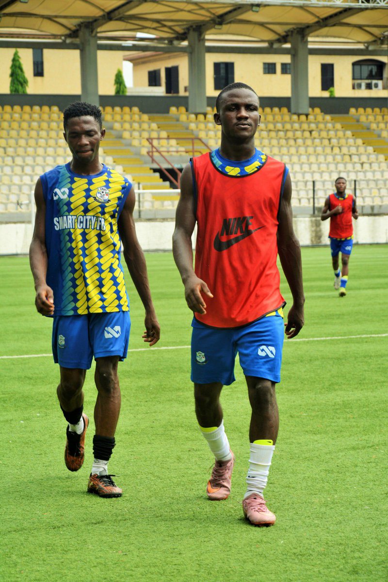 smartcityfc's tweet photo. Final Preparation ahead of today’s ex international cup 1st leg match representing Team Obafemi 💪 

Ubarimei Fidei

#exinternationalcup https://t.co/lYfYfOfuwM