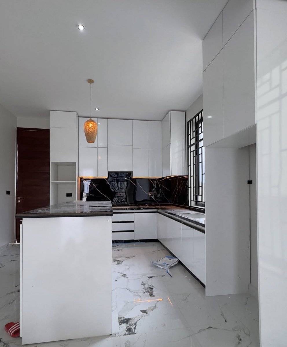 Tkproperty2's tweet photo. Building. Designing. Managing.

From property sales and rentals to interior design and full property management, we turn spaces into investments.

This is one of our ongoing interior projects. 

#TkPropertyManagement #lnteriordesigns https://t.co/0UyHi5zGpK