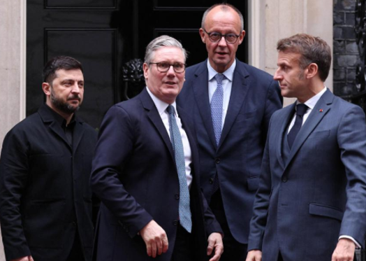 dd5689704's tweet photo. L’ukrainien dans son coin a-t-il compris qu’il avait affaire à des petits agitateur hostile à la paix, il devrait négocier sa reddition avec la Russie avant de tout perdre https://t.co/uU7Icwc7pa