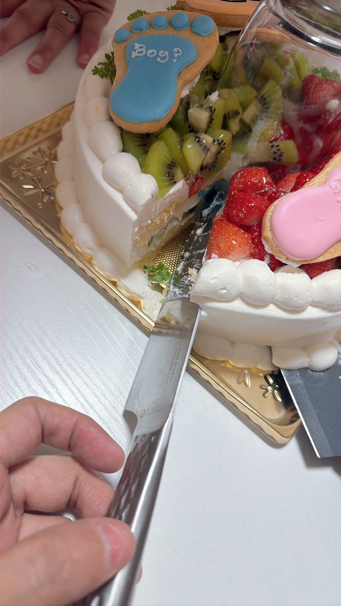 2002_kani's tweet photo. やっとやっと性別わかりました🤍
BOYでした♡♡後予定日まで87日♡ https://t.co/bGzOpKk61T
