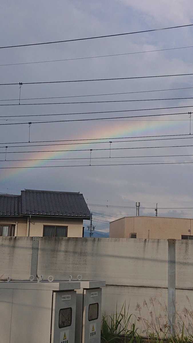 KID_Satoshi's tweet photo. 篠ノ井できれいな虹が出ていた
#ぶらり旅 #帰郷 https://t.co/gPPKKLdwvH