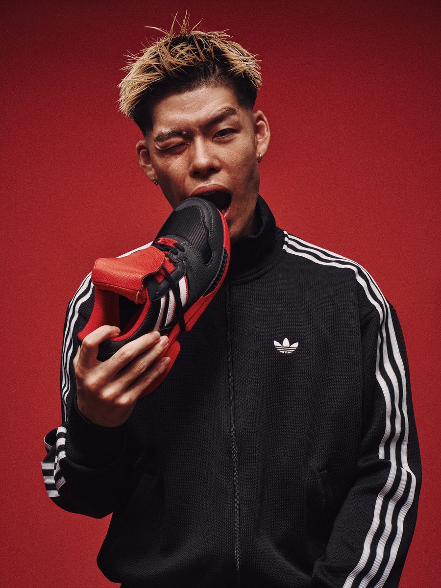 flymagazine's tweet photo. atmosからadidas Originals"ZX 8000 G-SNK"の最新作「Predator」が6月20日(土)登場！
@atmos_tokyo @adiOriginalsJP #fly_mag
https://t.co/MzSs8CcTK2 https://t.co/xigpmYF86z