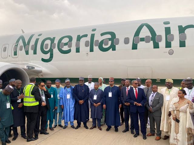 HarmlessHQ's tweet photo. Amongst all the crimes and scam in the world and Nigeria,

I strongly believe none comes close to this Nigeria Air. https://t.co/sa5jCgsTZR