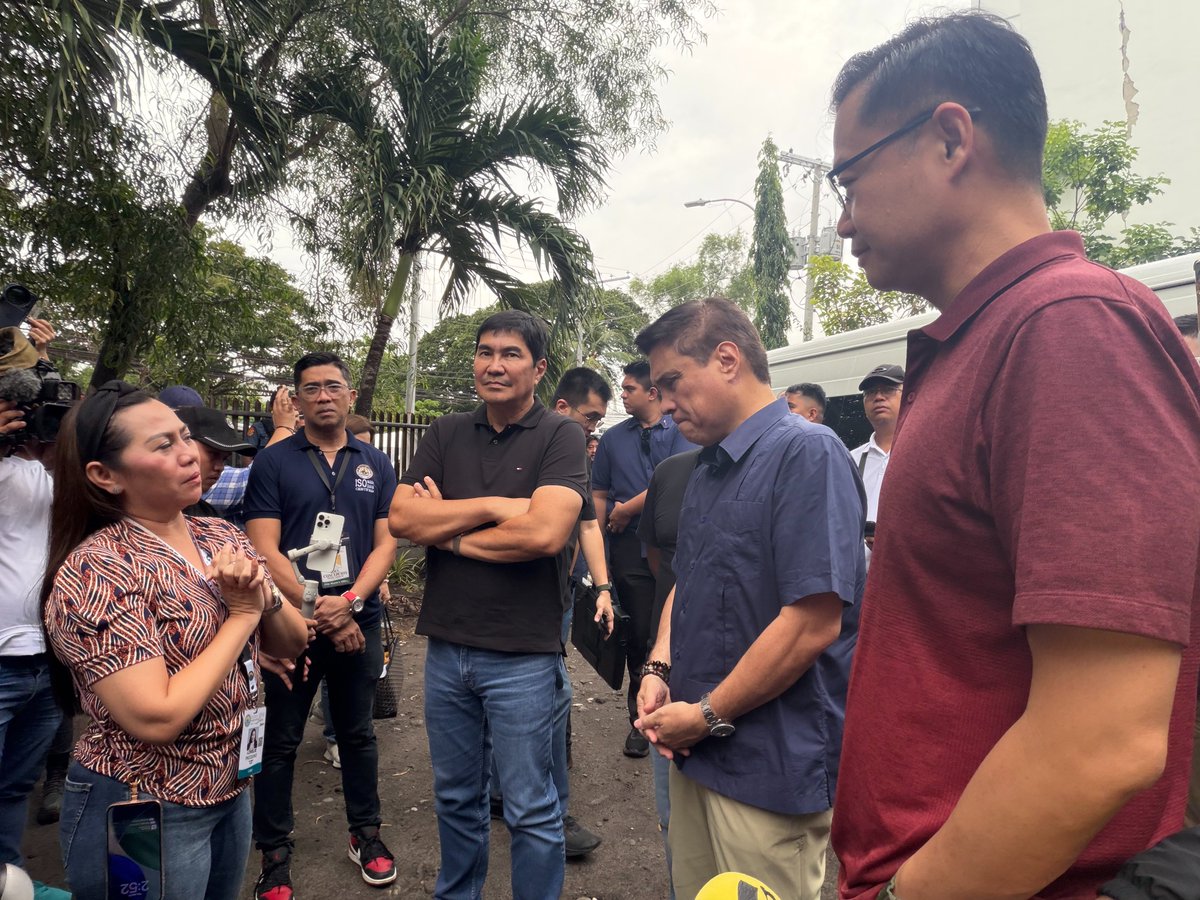 bncdotph's tweet photo. LOOK: Senate President Pro Tempore Win Gatchalian, together with Senators Erwin Tulfo, Migz Zubiri, and JV Ejercito, donated ₱1 million in cash to General Santos City from their own Senate salaries. 

They also expressed their commitment to providing additional assistance from the Senate. | via Jille Sebandal, https://t.co/9R0Mcay5im
