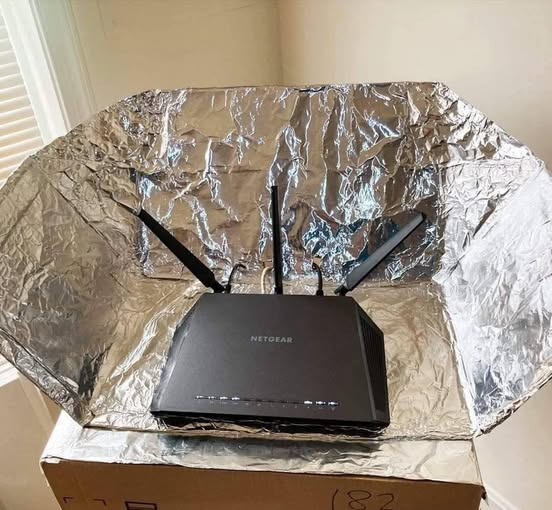 Rainmaker1973's tweet photo. Believe it or not, aluminum reflects Wi-Fi waves, so placing foil behind your router can help direct more signal toward the areas you want it to go, instead of letting it spread evenly in all directions. https://t.co/u5oPMhOpPN