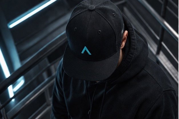 KKaos405's tweet photo. 40 orders shipped.

What started as an idea is now being worn by traders across the world.

The feedback so far has been incredible and we’re grateful for every single person who’s backed QUANT.

Still early.

Still building.

Data over emotion.

Signal over noise.

Onboarding the future.

@TheTrueQuant
