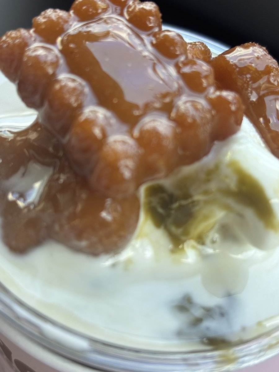 Fox_arin2's tweet photo. 겟또다제~~!

생각보다 약과가 엄청 맛있네요
말차+바닐라는 맛없없 조합이구…
약과 때문이라도 한번 먹어보길!! https://t.co/qPnAU6cbJf