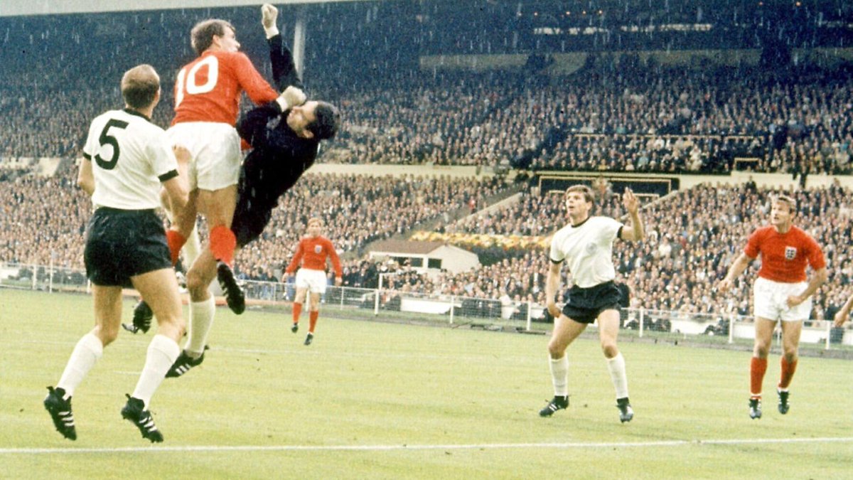 Galizalbionn's tweet photo. Me la suda bastante el fútbol de selecciones, pero si tienen que ganar 60 años después, sea.

Aunque lo dudo razonablemente. https://t.co/KeMVjHfzBp